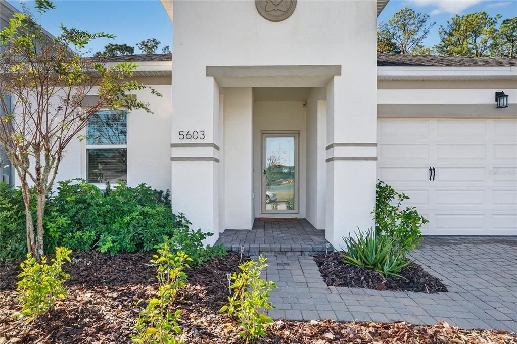 Под контрактом: $339,900 (3 спален, 2 ванн, 1626 Квадратных фут)