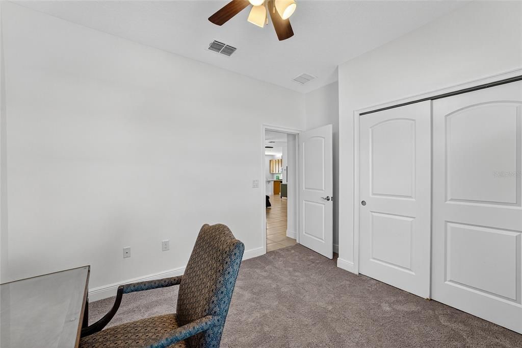 Под контрактом: $339,900 (3 спален, 2 ванн, 1626 Квадратных фут)