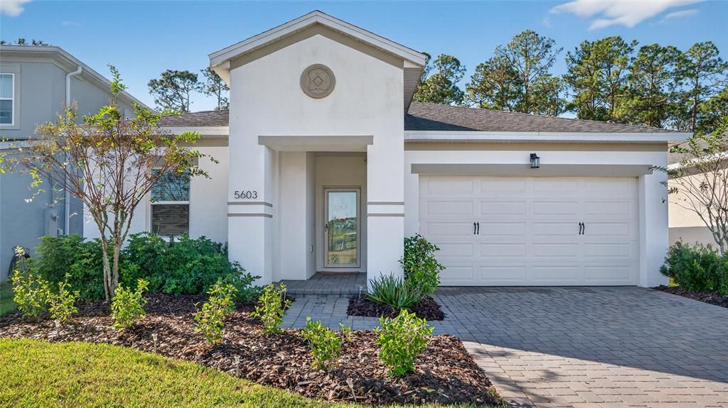 Под контрактом: $339,900 (3 спален, 2 ванн, 1626 Квадратных фут)