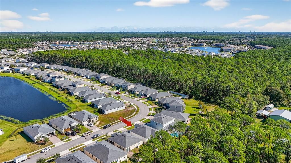 Под контрактом: $339,900 (3 спален, 2 ванн, 1626 Квадратных фут)