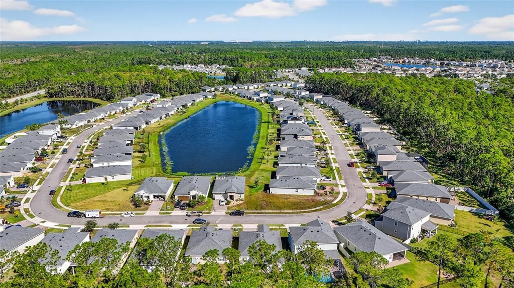 Под контрактом: $339,900 (3 спален, 2 ванн, 1626 Квадратных фут)