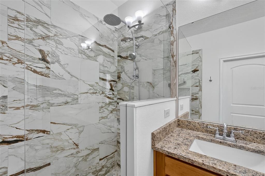 Под контрактом: $339,900 (3 спален, 2 ванн, 1626 Квадратных фут)