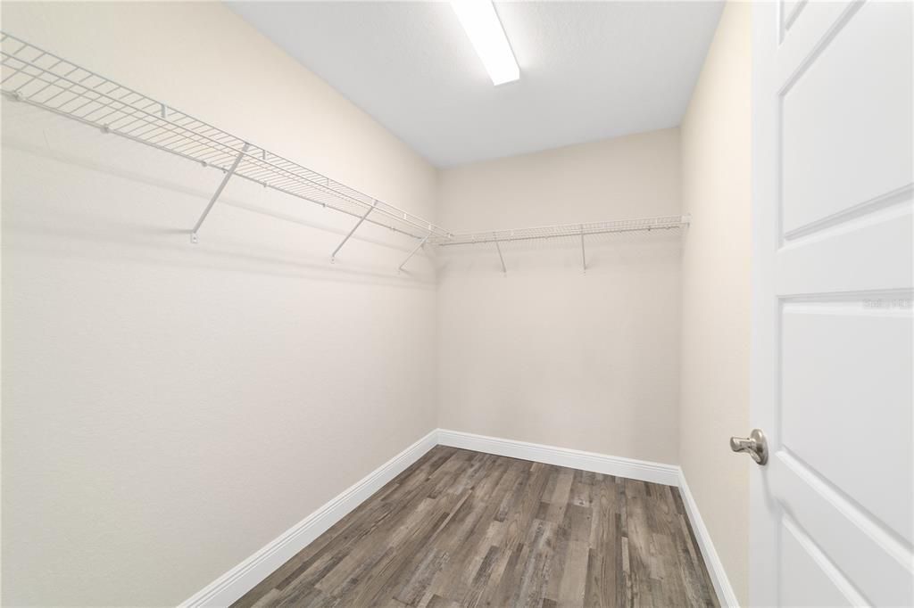 Под контрактом: $268,000 (3 спален, 2 ванн, 1453 Квадратных фут)