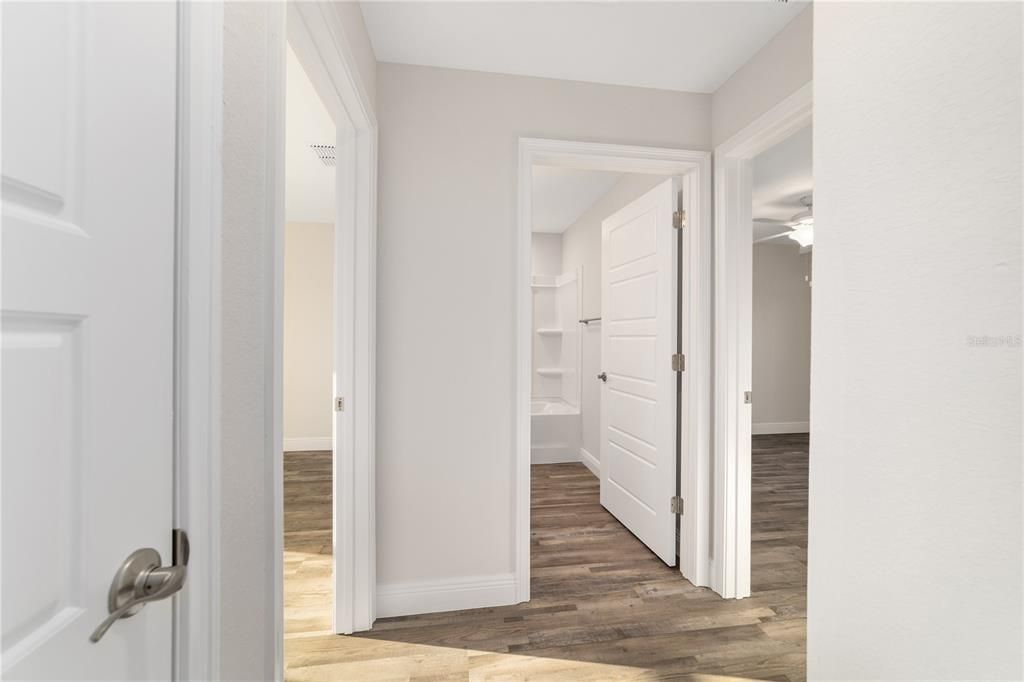 Под контрактом: $268,000 (3 спален, 2 ванн, 1453 Квадратных фут)