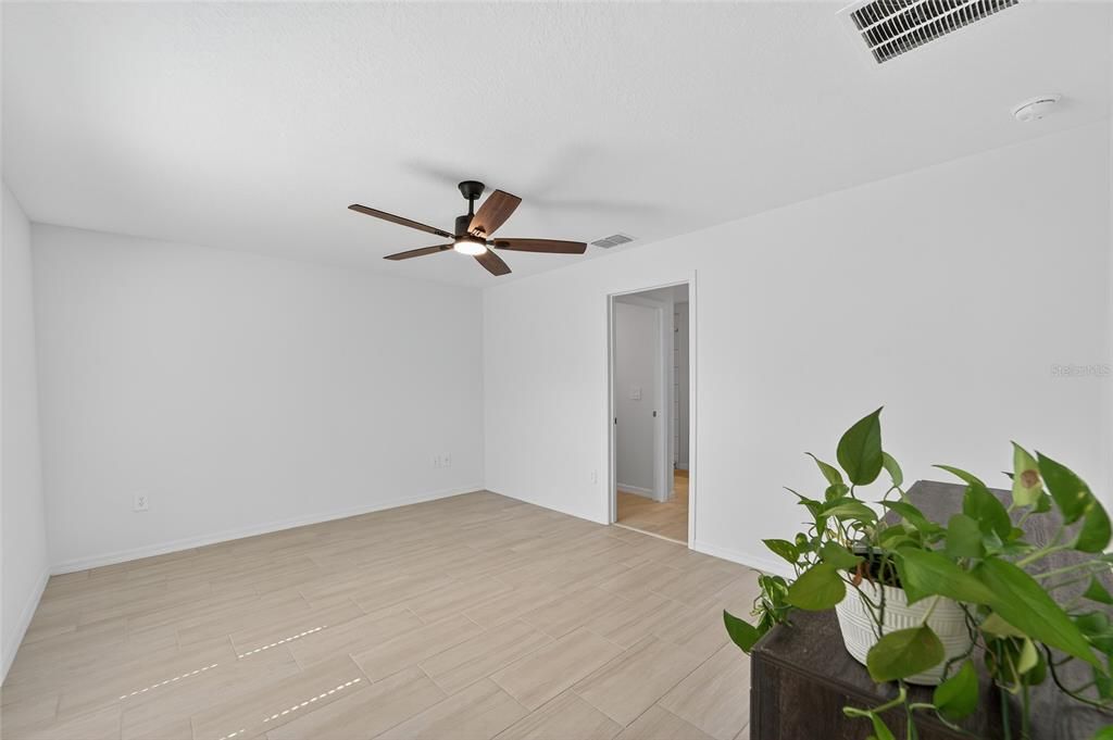 For Rent: $2,300 (3 beds, 2 baths, 1448 Square Feet)