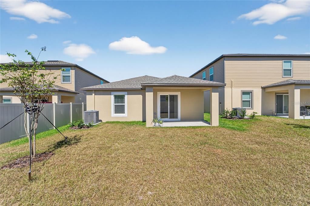 For Rent: $2,300 (3 beds, 2 baths, 1448 Square Feet)