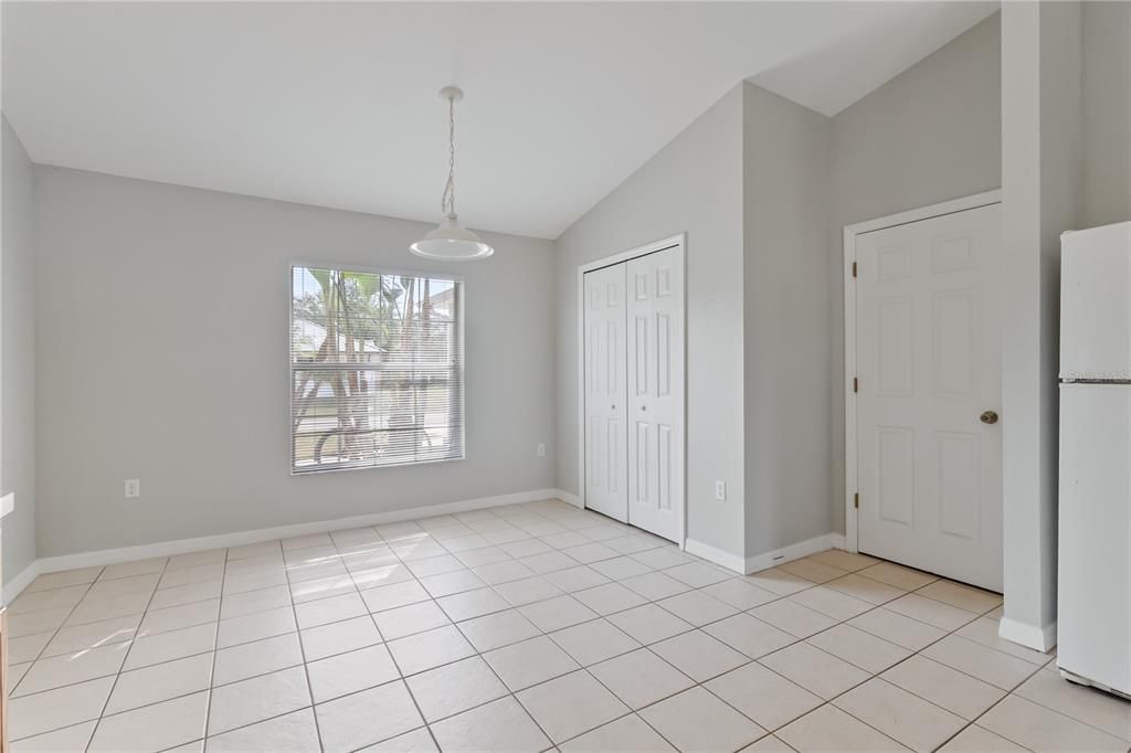 En Renta: $1,950 (3 camas, 2 baños, 1850 Pies cuadrados)