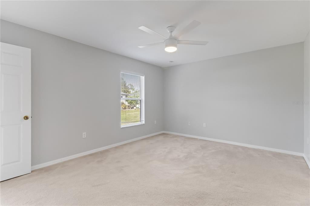 En Renta: $1,950 (3 camas, 2 baños, 1850 Pies cuadrados)