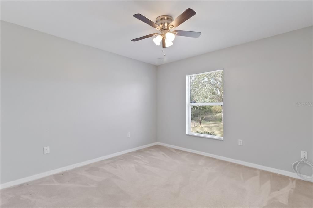 En Renta: $1,950 (3 camas, 2 baños, 1850 Pies cuadrados)