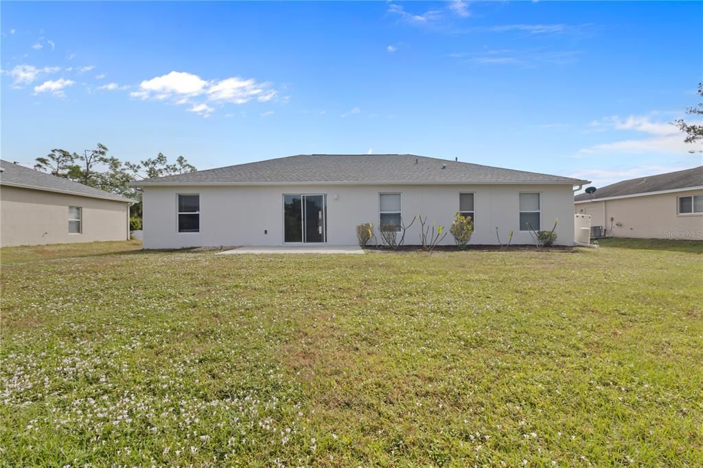 En Renta: $1,950 (3 camas, 2 baños, 1850 Pies cuadrados)