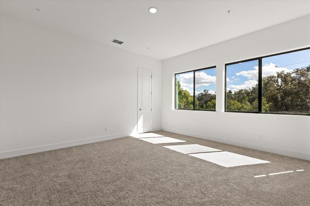 В аренду: $3,680 (4 спален, 3 ванн, 2280 Квадратных фут)