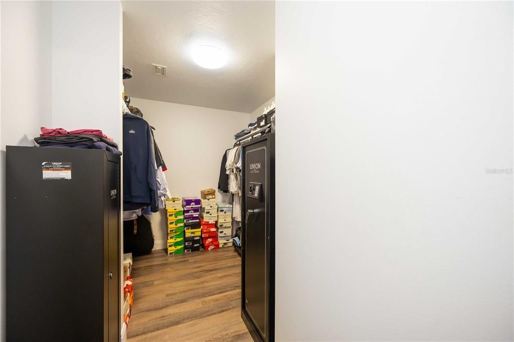 For Sale: $1,129,000 (3 beds, 2 baths, 2255 Square Feet)