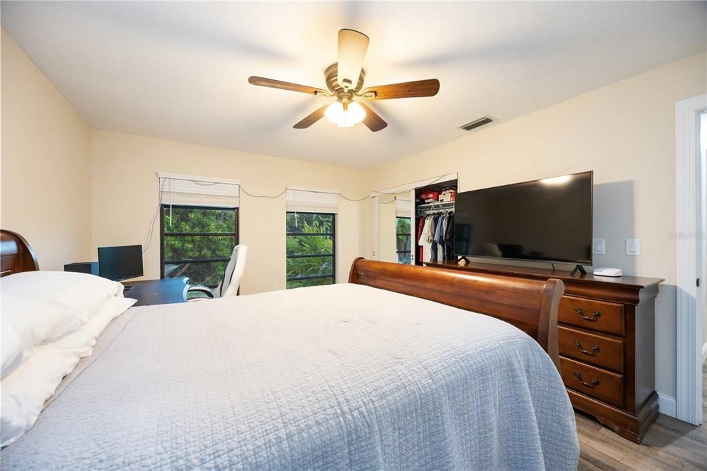 For Sale: $1,129,000 (3 beds, 2 baths, 2255 Square Feet)