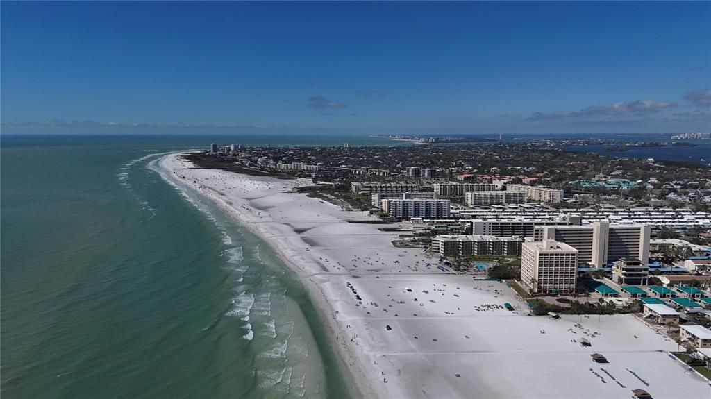 For Sale: $1,129,000 (3 beds, 2 baths, 2255 Square Feet)