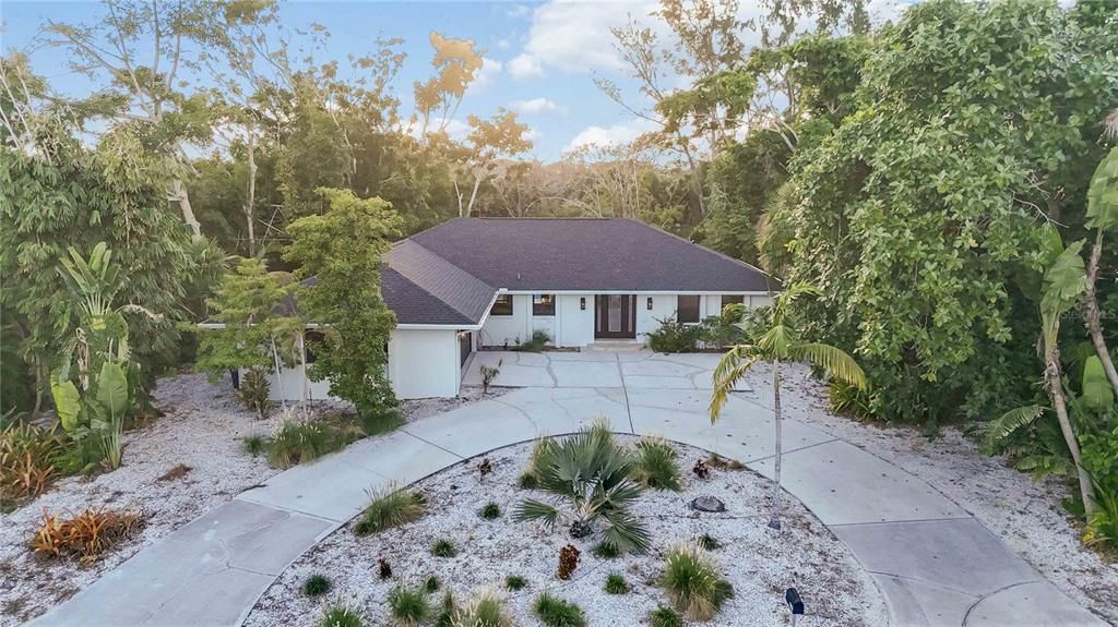 For Sale: $1,129,000 (3 beds, 2 baths, 2255 Square Feet)