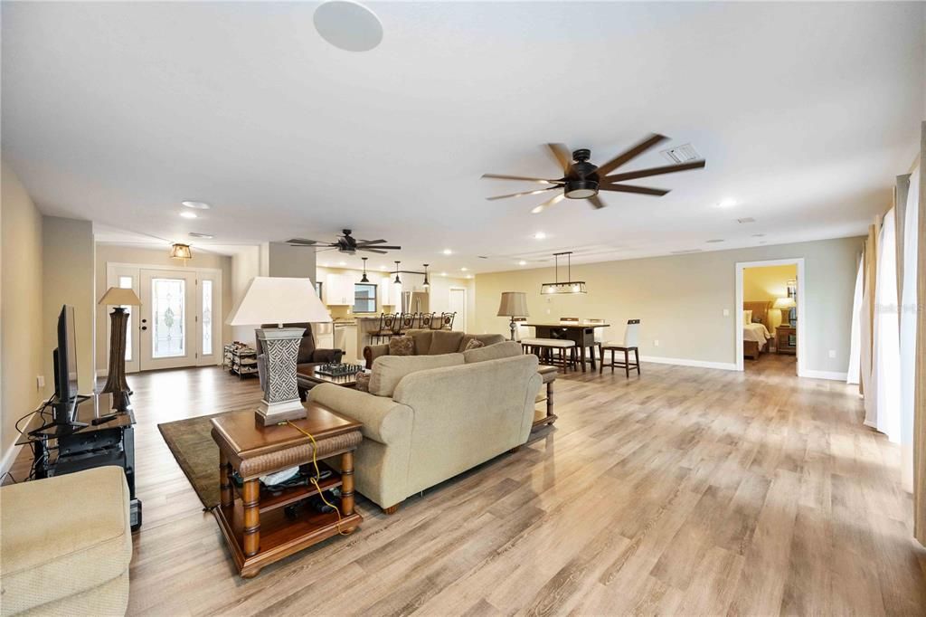 For Sale: $1,129,000 (3 beds, 2 baths, 2255 Square Feet)