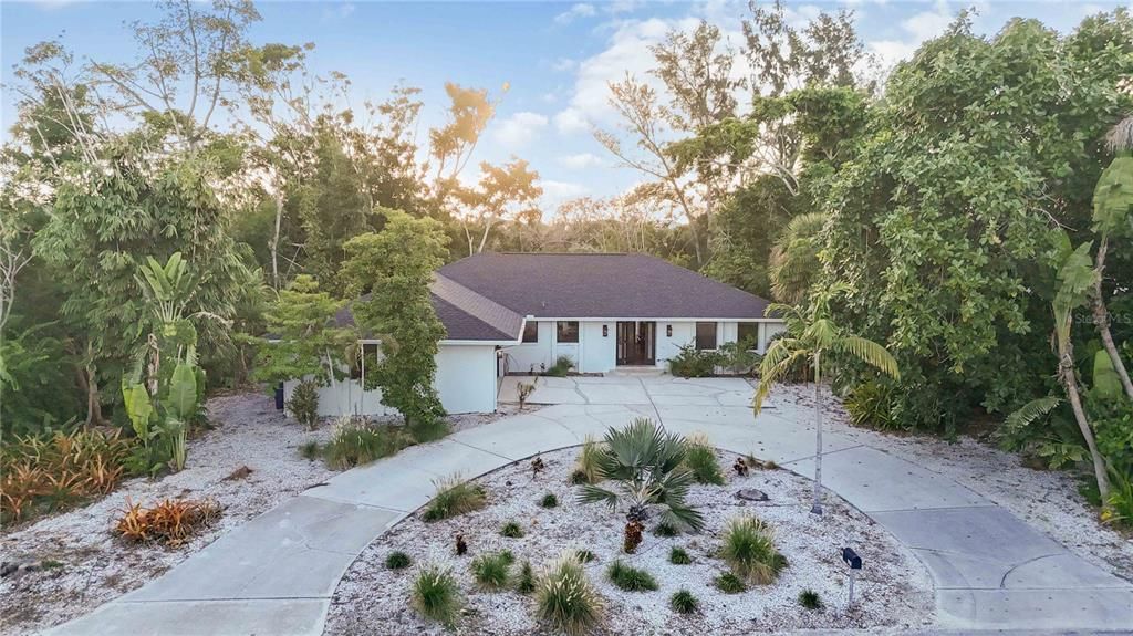 For Sale: $1,129,000 (3 beds, 2 baths, 2255 Square Feet)