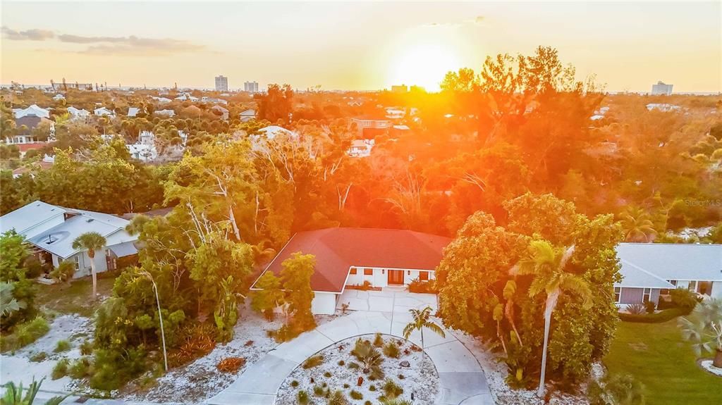 For Sale: $1,129,000 (3 beds, 2 baths, 2255 Square Feet)