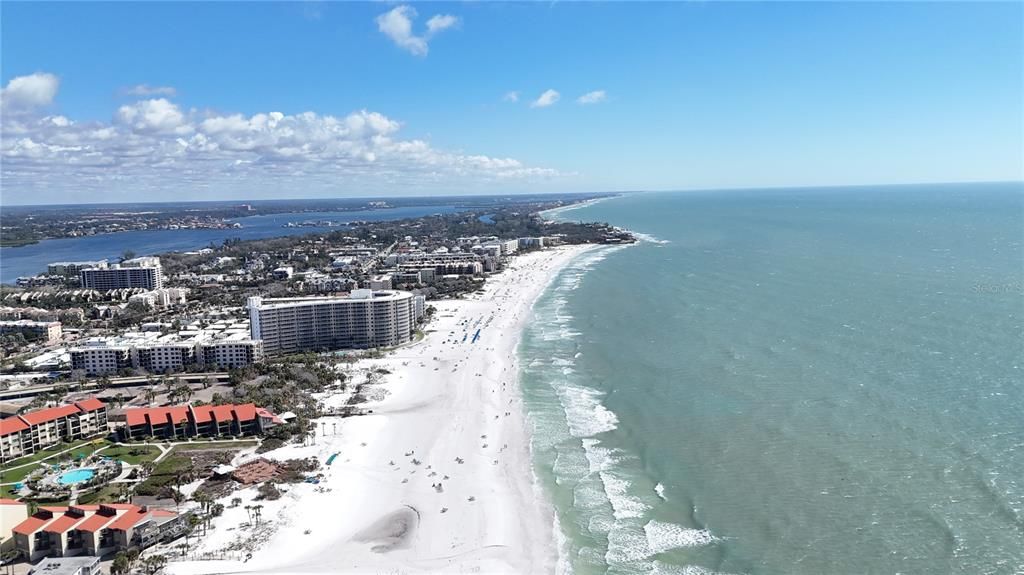 For Sale: $1,129,000 (3 beds, 2 baths, 2255 Square Feet)