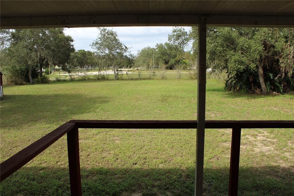 合同活跃: $150,000 (3 贝兹, 2 浴室, 864 平方英尺)