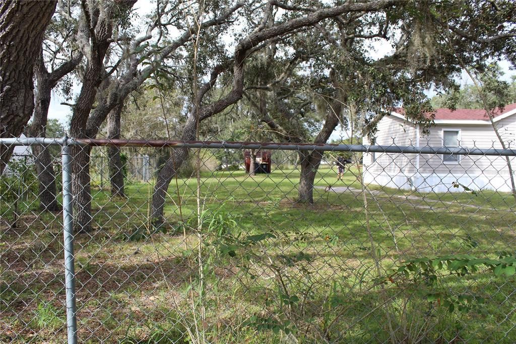 合同活跃: $150,000 (3 贝兹, 2 浴室, 864 平方英尺)