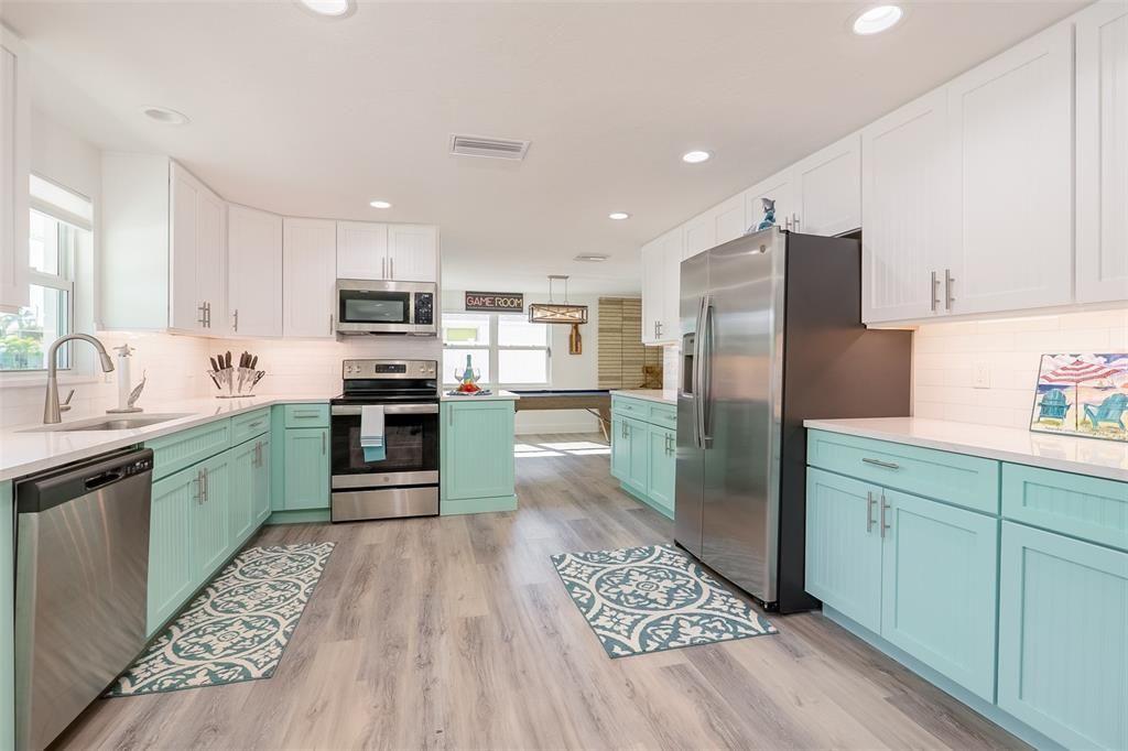 For Sale: $1,799,000 (4 beds, 4 baths, 2037 Square Feet)