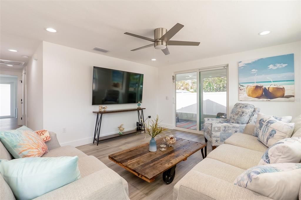 For Sale: $1,799,000 (4 beds, 4 baths, 2037 Square Feet)