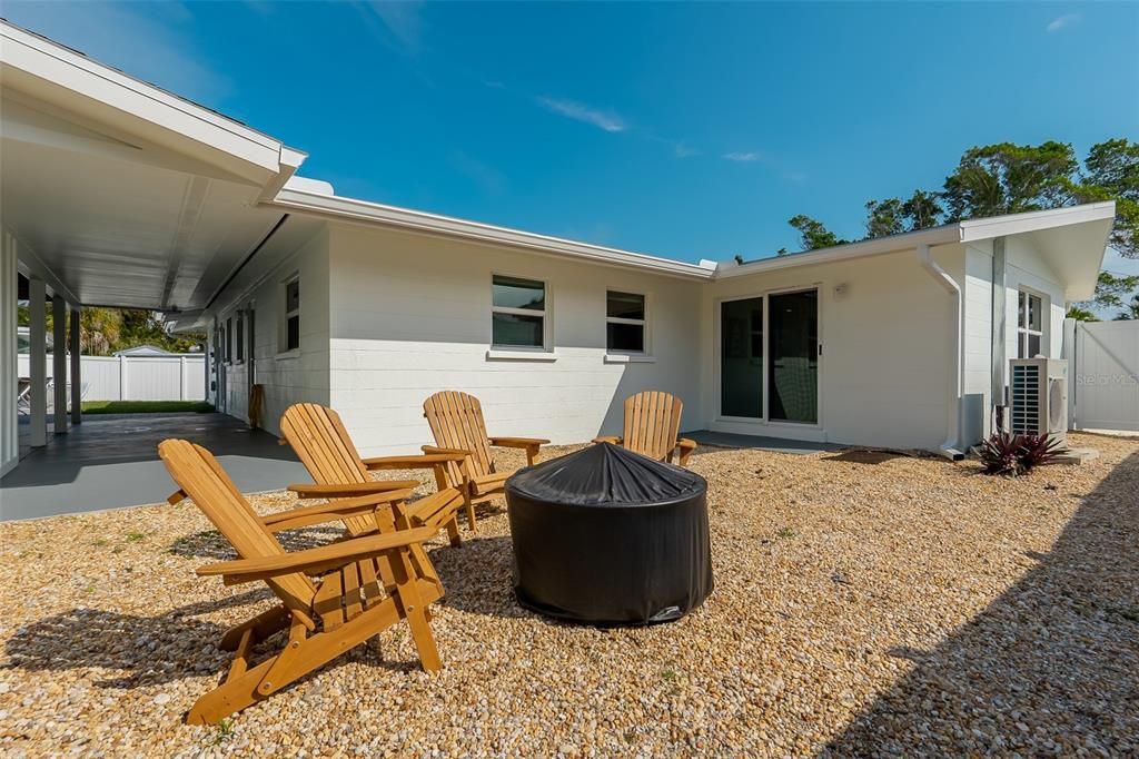 For Sale: $1,799,000 (4 beds, 4 baths, 2037 Square Feet)