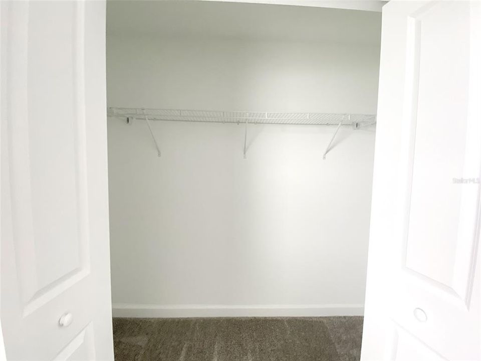 出租: $3,450 (6 贝兹, 4 浴室, 3945 平方英尺)