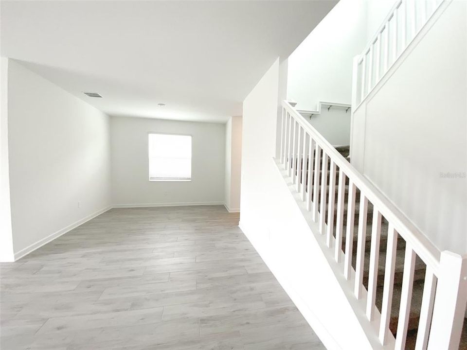 出租: $3,450 (6 贝兹, 4 浴室, 3945 平方英尺)