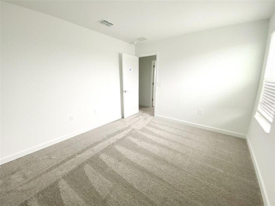 出租: $3,450 (6 贝兹, 4 浴室, 3945 平方英尺)