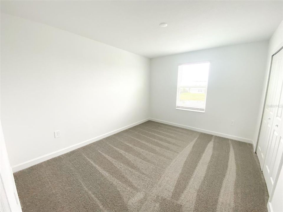 出租: $3,450 (6 贝兹, 4 浴室, 3945 平方英尺)