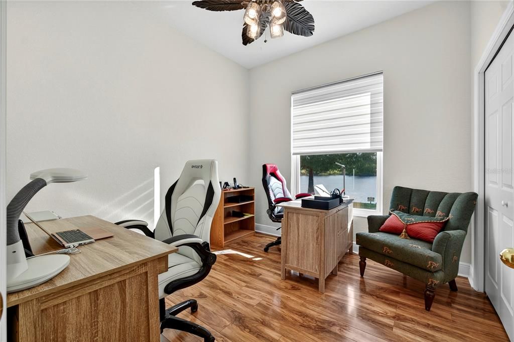 For Sale: $349,900 (3 beds, 2 baths, 1717 Square Feet)