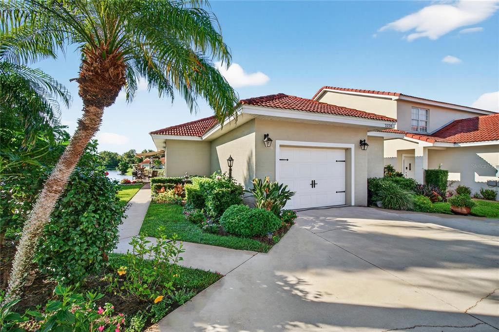 For Sale: $349,900 (3 beds, 2 baths, 1717 Square Feet)