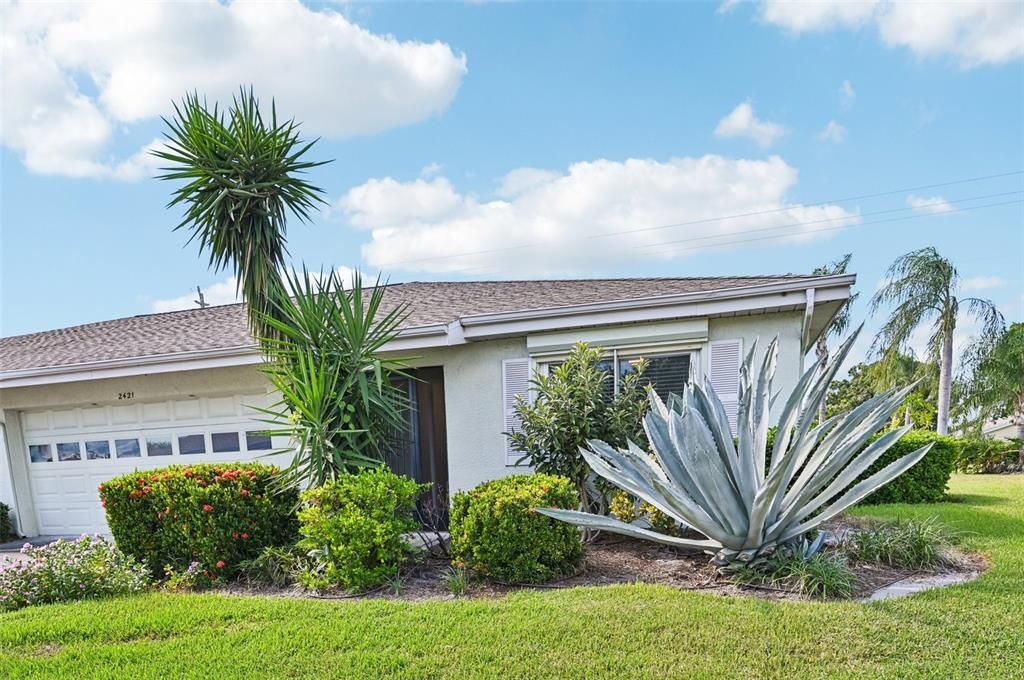 For Sale: $194,900 (2 beds, 2 baths, 1529 Square Feet)