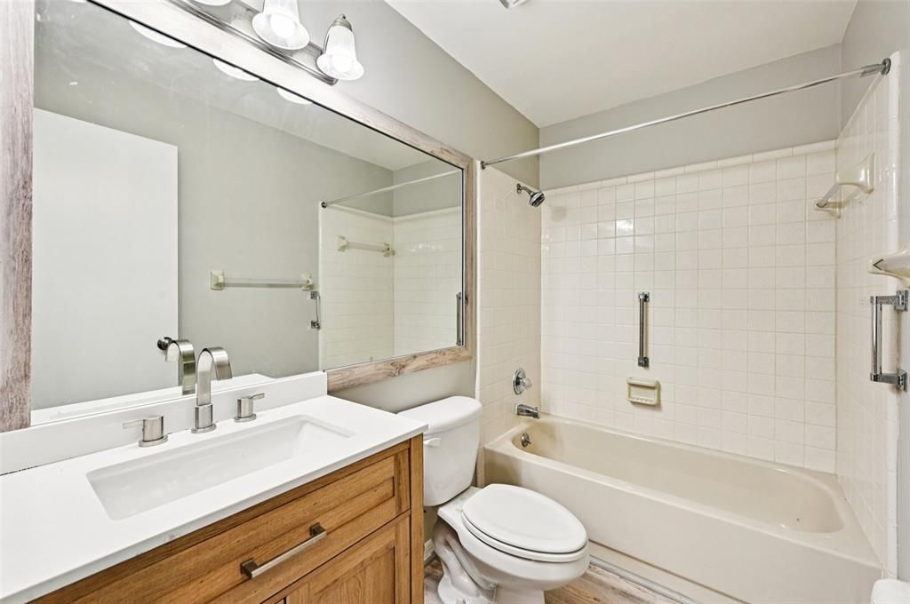 For Sale: $194,900 (2 beds, 2 baths, 1529 Square Feet)