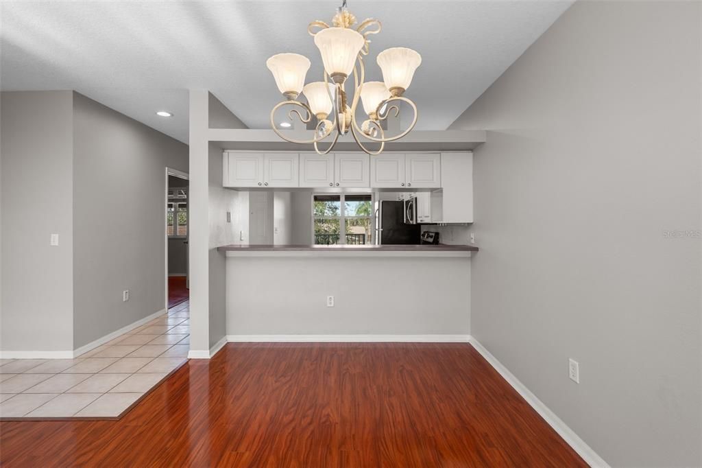 For Sale: $324,500 (3 beds, 2 baths, 1520 Square Feet)