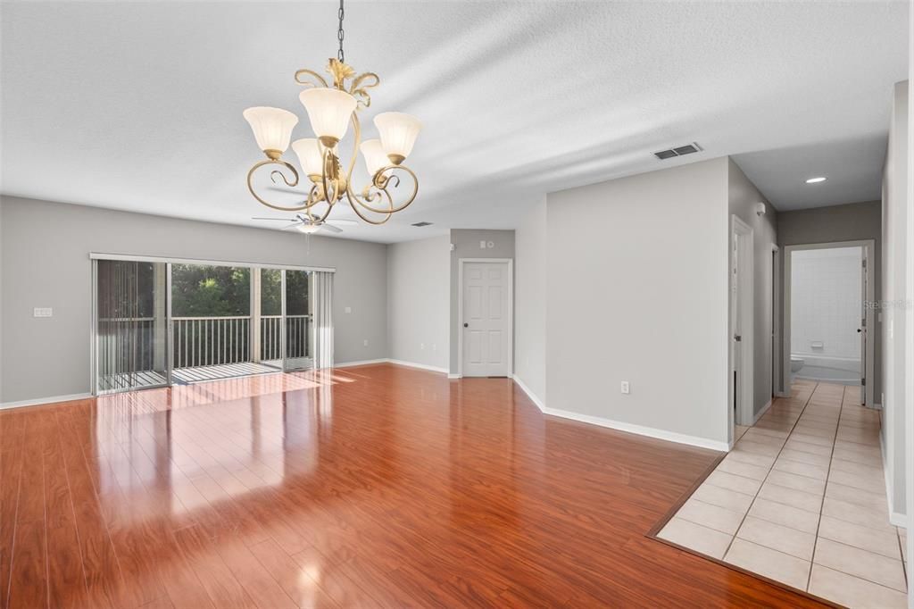 For Sale: $324,500 (3 beds, 2 baths, 1520 Square Feet)