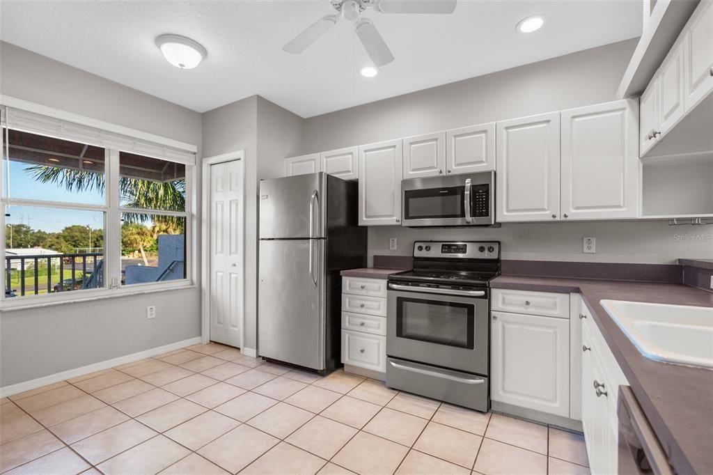 For Sale: $324,500 (3 beds, 2 baths, 1520 Square Feet)