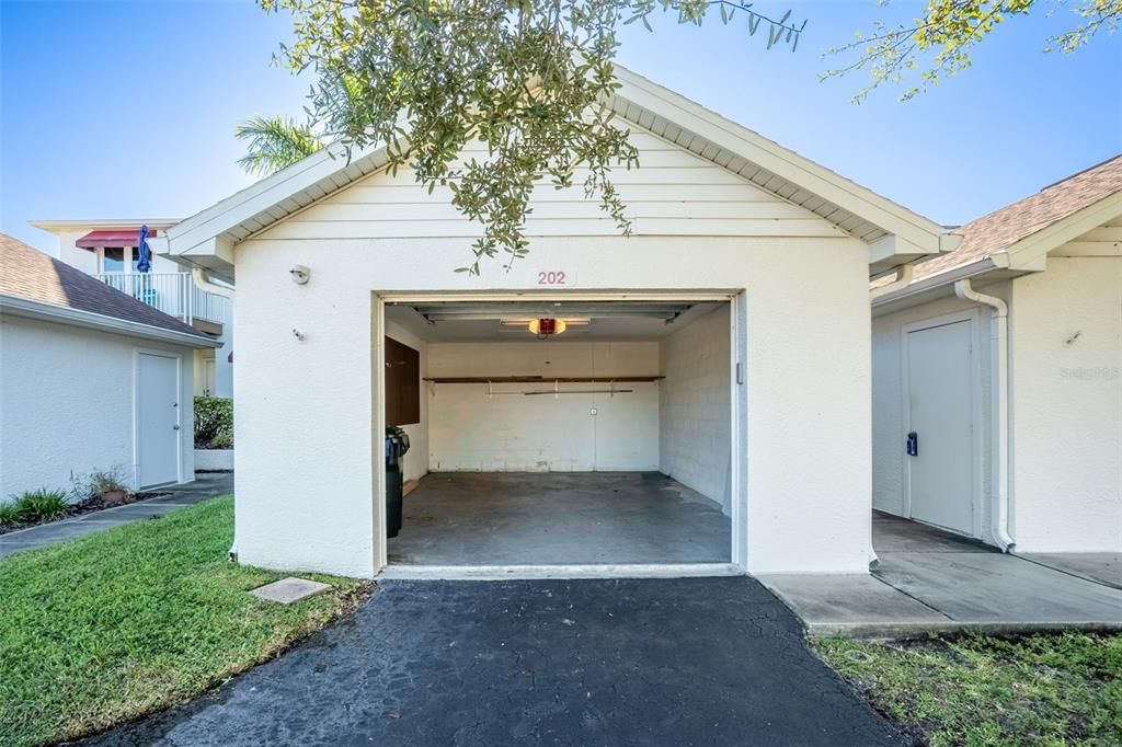 For Sale: $324,500 (3 beds, 2 baths, 1520 Square Feet)