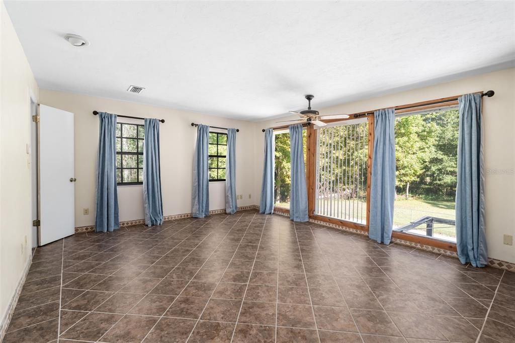 For Sale: $720,000 (4 beds, 3 baths, 3380 Square Feet)