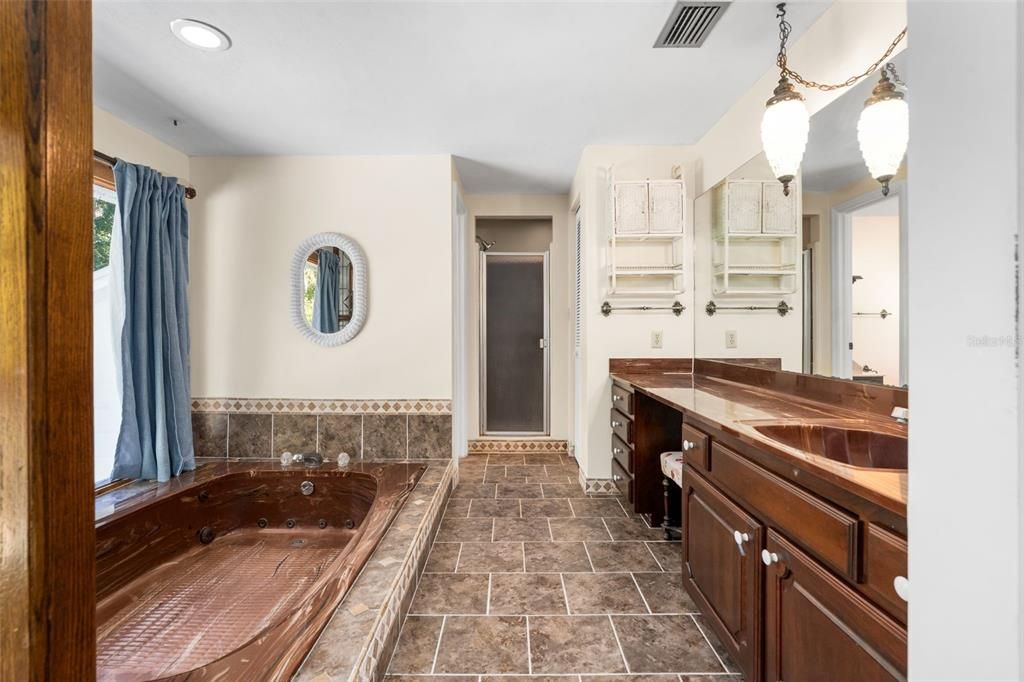 For Sale: $720,000 (4 beds, 3 baths, 3380 Square Feet)