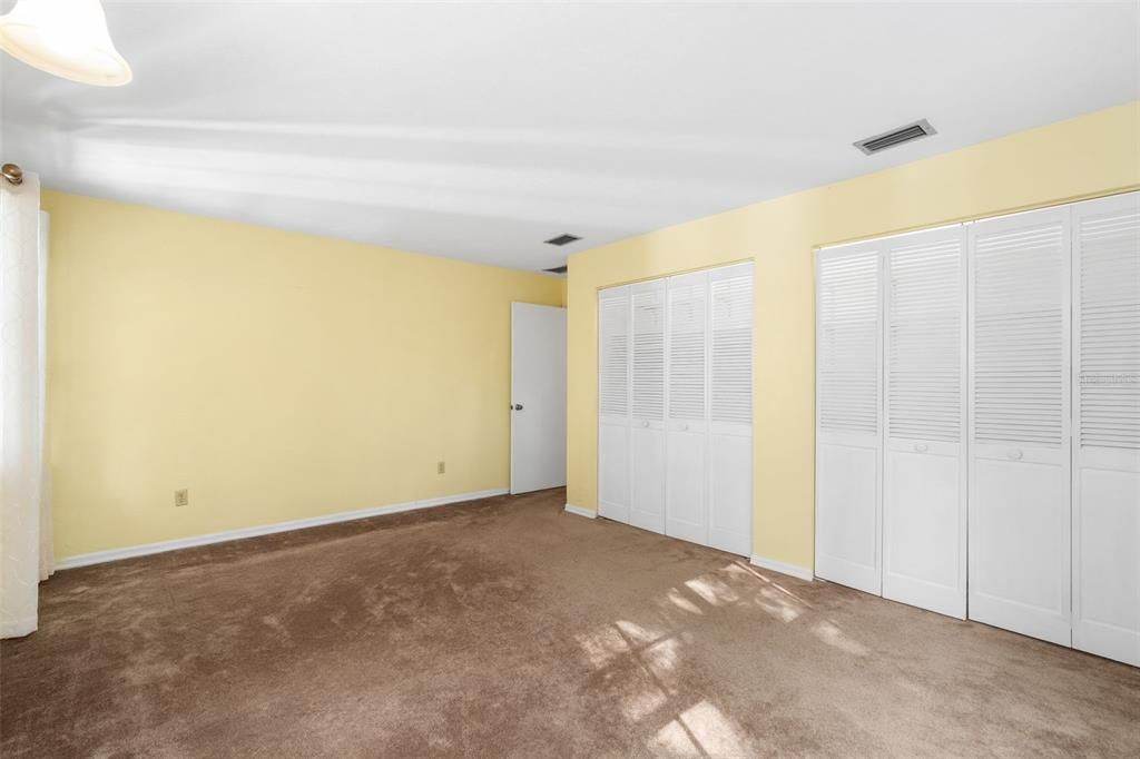 For Sale: $720,000 (4 beds, 3 baths, 3380 Square Feet)