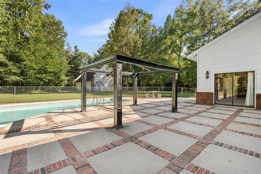 For Sale: $720,000 (4 beds, 3 baths, 3380 Square Feet)