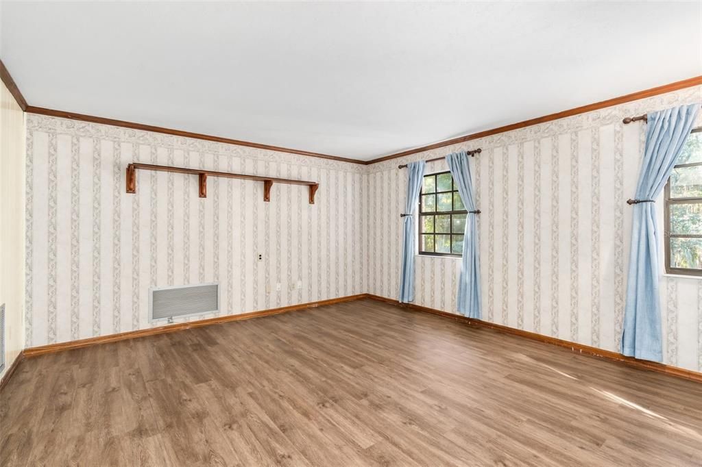 For Sale: $720,000 (4 beds, 3 baths, 3380 Square Feet)