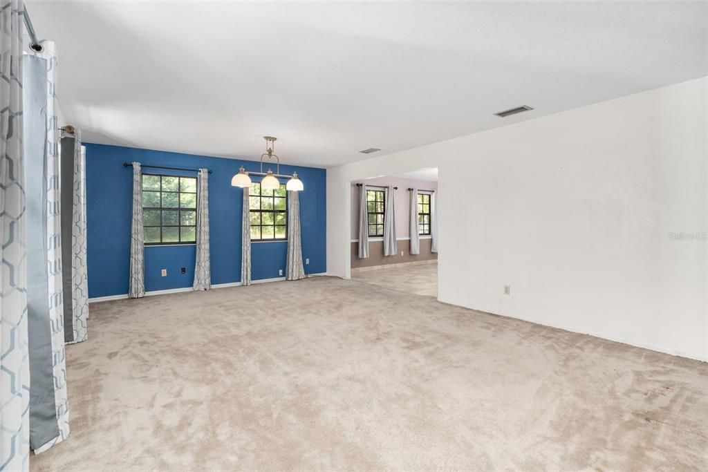 For Sale: $720,000 (4 beds, 3 baths, 3380 Square Feet)