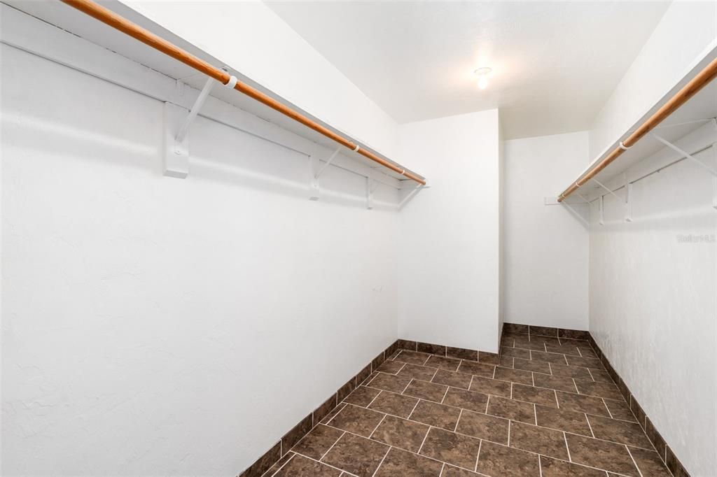 For Sale: $720,000 (4 beds, 3 baths, 3380 Square Feet)