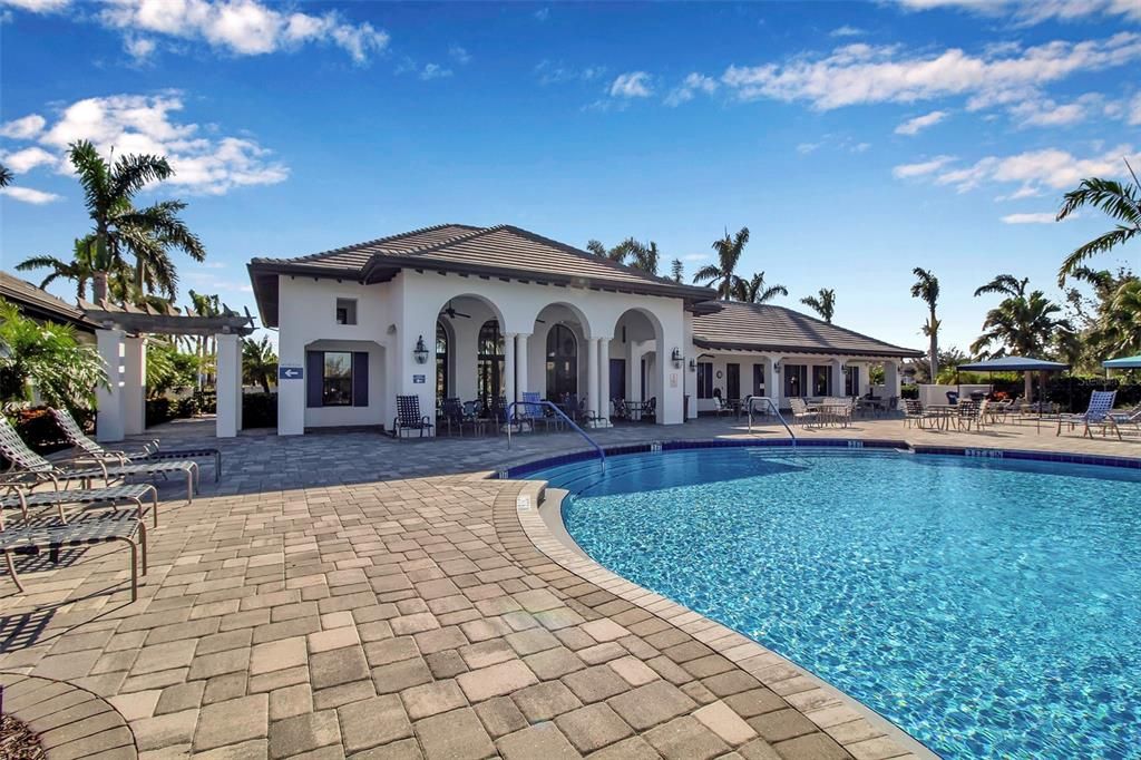 Activo con contrato: $459,000 (3 camas, 2 baños, 1832 Pies cuadrados)