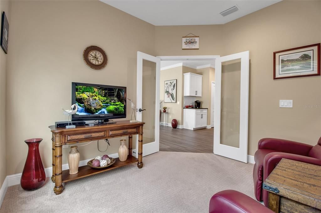 Activo con contrato: $459,000 (3 camas, 2 baños, 1832 Pies cuadrados)