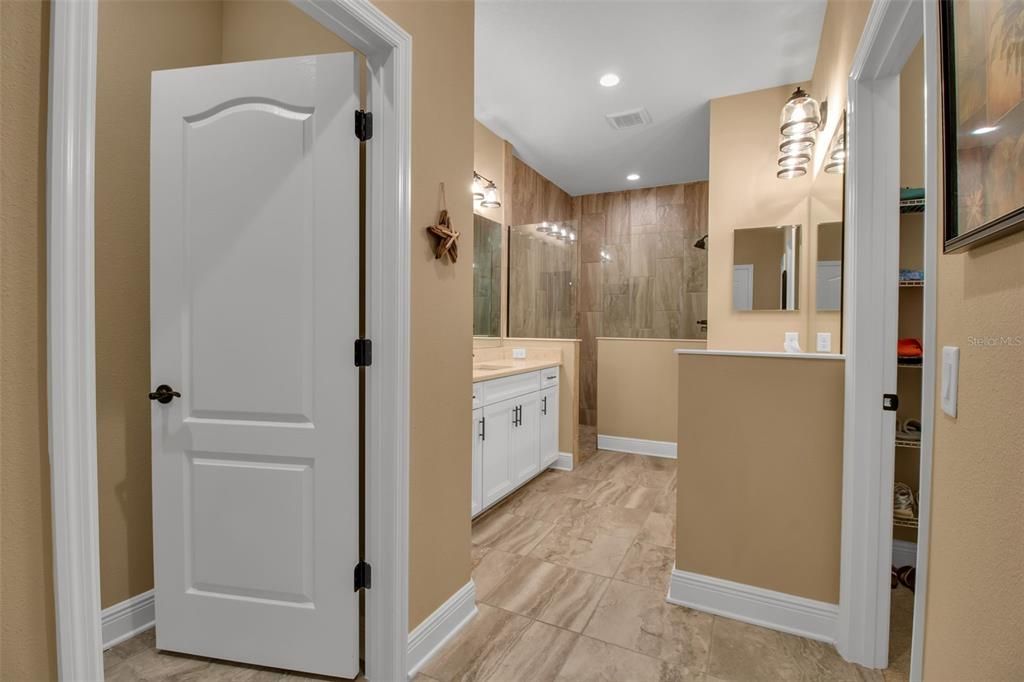 Activo con contrato: $459,000 (3 camas, 2 baños, 1832 Pies cuadrados)